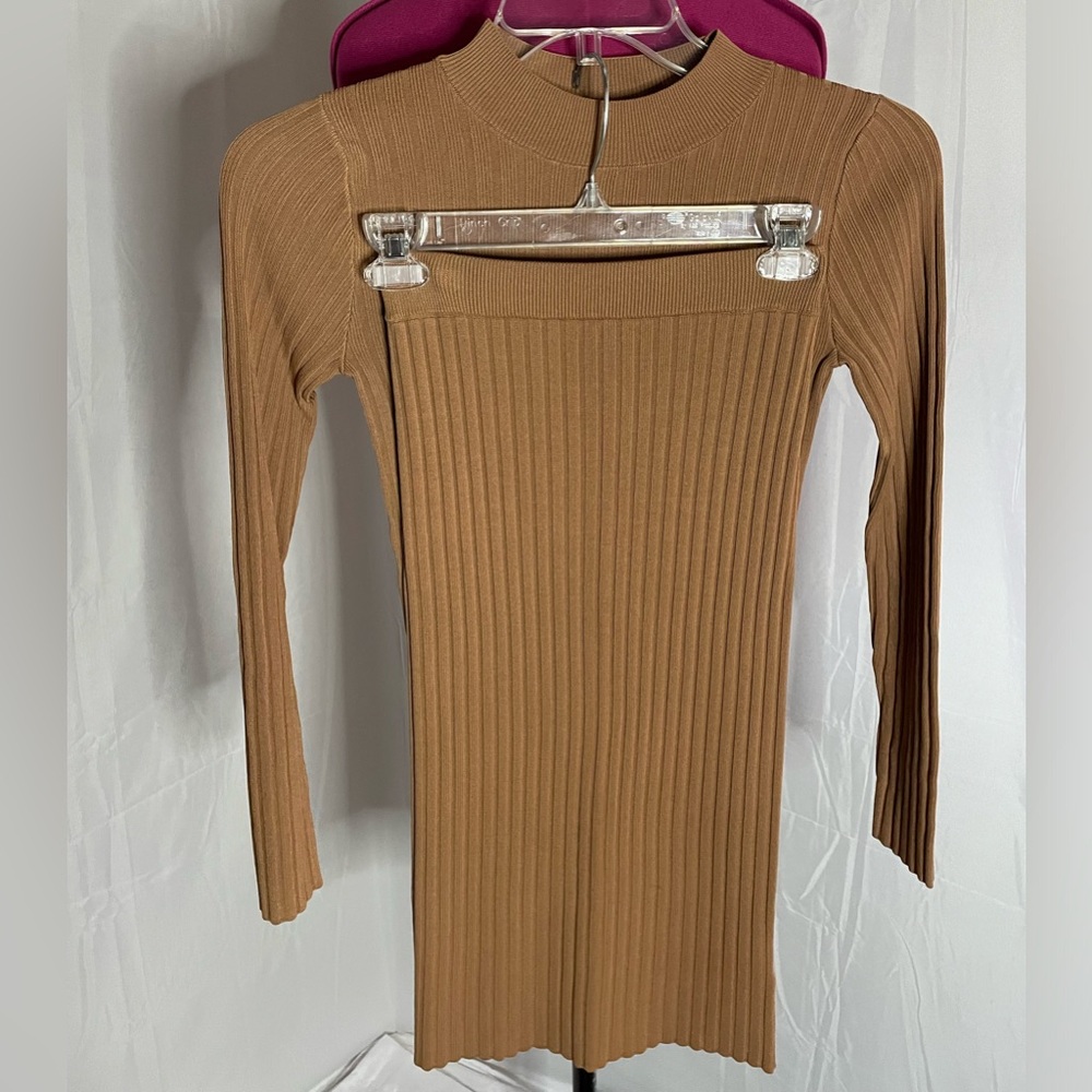 Guess Matching Knit Set- Camel Color, Size S - Ne… - image 2